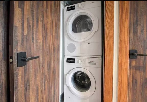 4th image of 865 Willoughby Ave #4AA