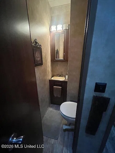 2 bed, 1.0 bath, 400 sqft, $675 — Photo 3