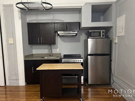 3rd image of 45 Tiemann Pl APT 5E