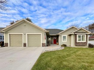 2006 Alaska Ave, Norfolk, NE 68701