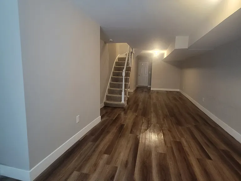 442 Dayton St — Photo 16