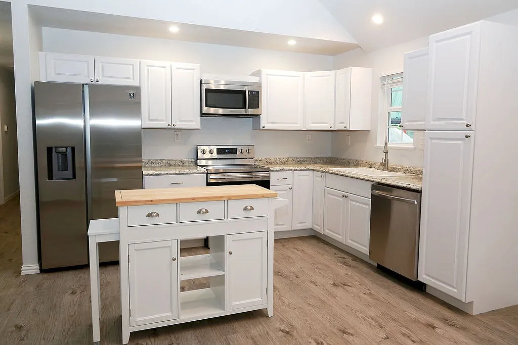 7311 Farm to Market Road 1886, Unit 106 — Photo 1