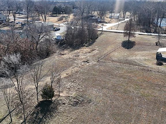 4th image of 15040 E Pony Hill Rd