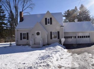61 Pleasant St, Northborough, MA 01532