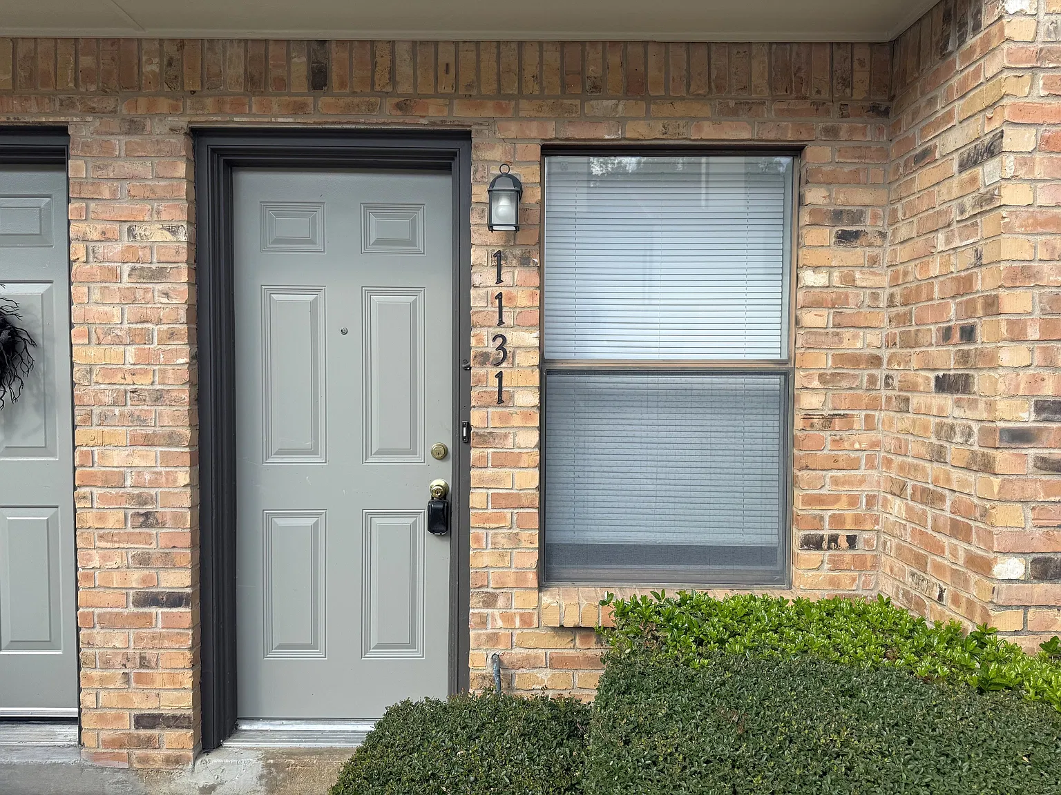 2 bed, 2.5 bath, 1102 sqft, $1,250 — Photo 2