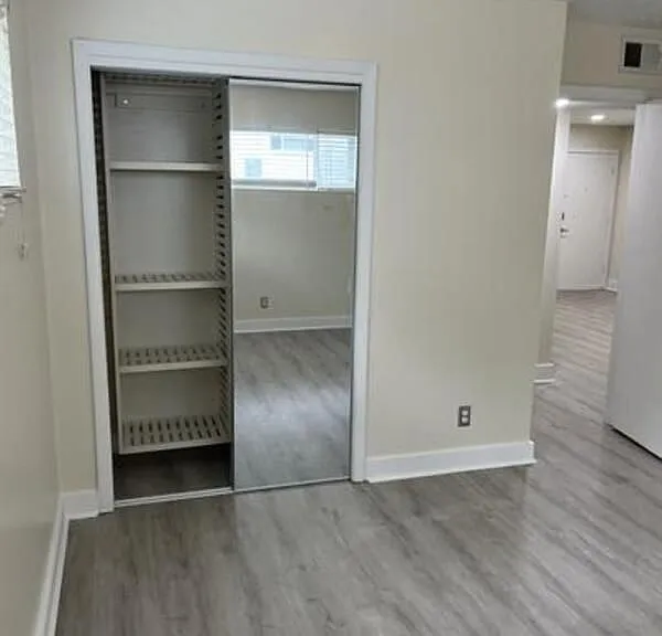 1253 Church St #5 — Photo 5