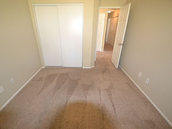 4th image of 3087 Graceland Way