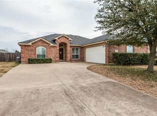 202 Windy Knoll Ln, Wylie, TX 75098