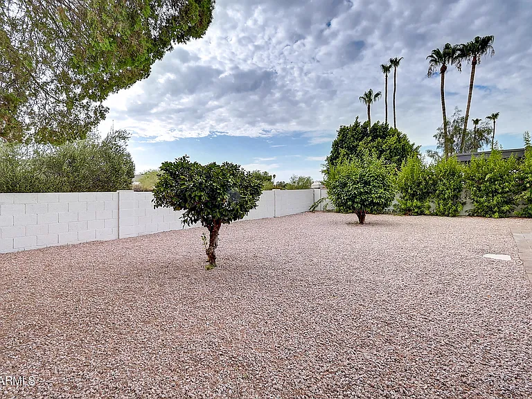 14613 N Calle Del Oro — Photo 35