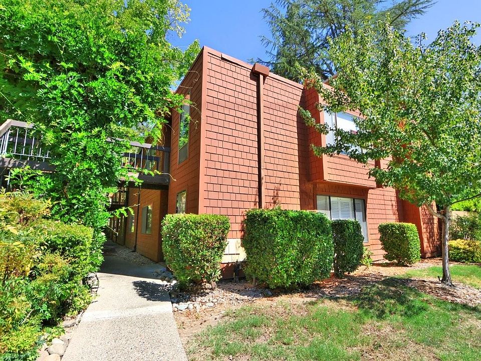 1st image of 722 Woodside Ln E Unit 1