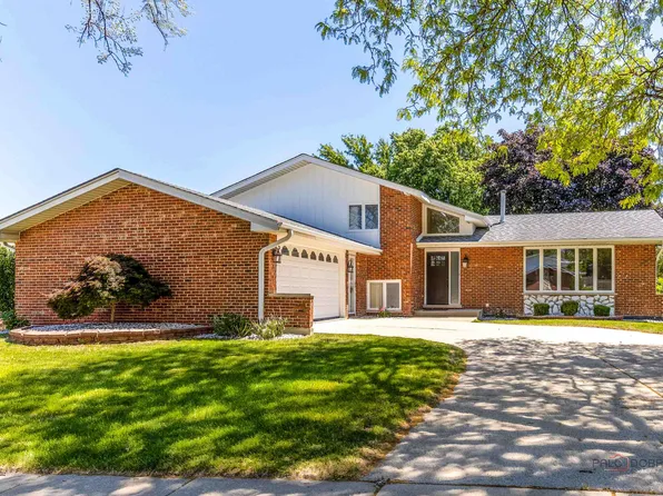 14739 Maple Ave, Orland Park, IL 60462