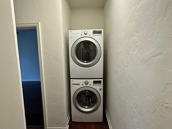 5th image of 366 N Orange Grove Ave #366