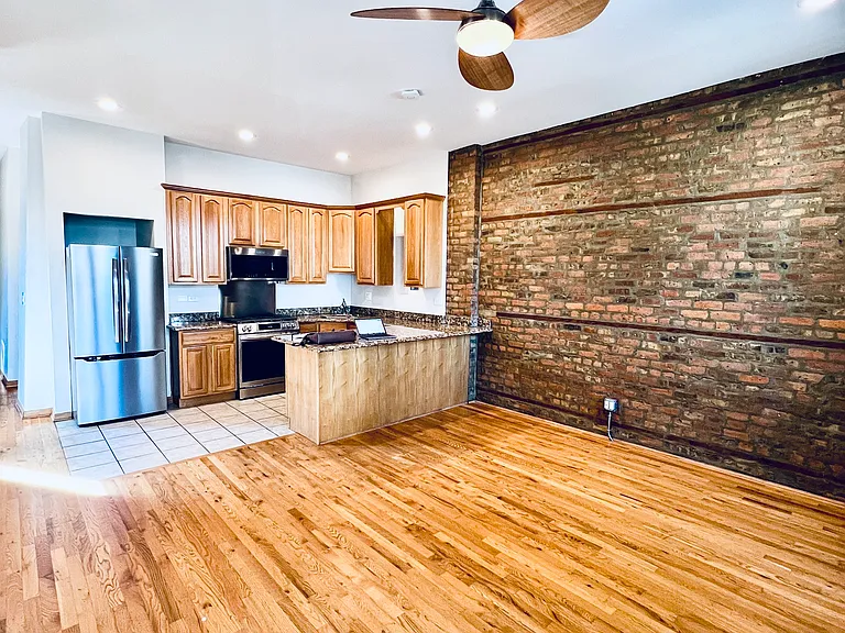 1639 W 21st Pl #1 — Photo 7