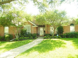 1618 Chaucer Dr, Cleburne, TX 76033