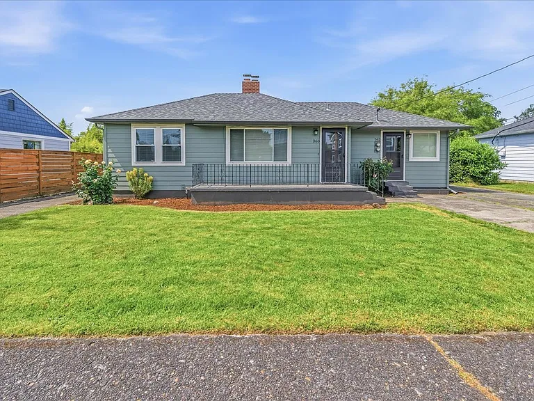 360 E Dartmouth St — Photo 1