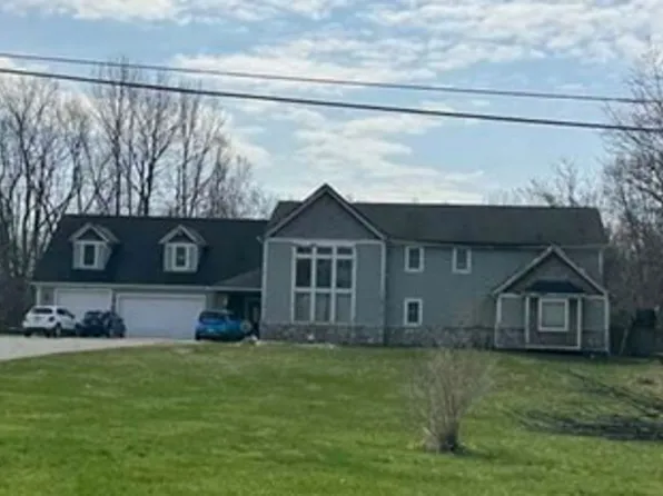 2240 Seymour Lake Rd, Ortonville, MI 48462