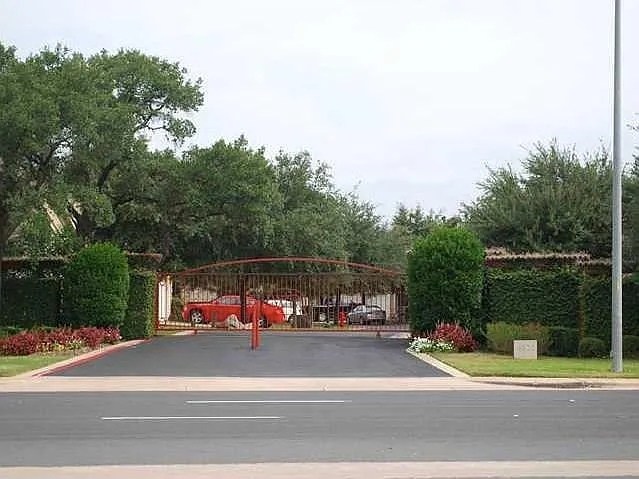 4620 W William Cannon Dr #19 — Photo 3