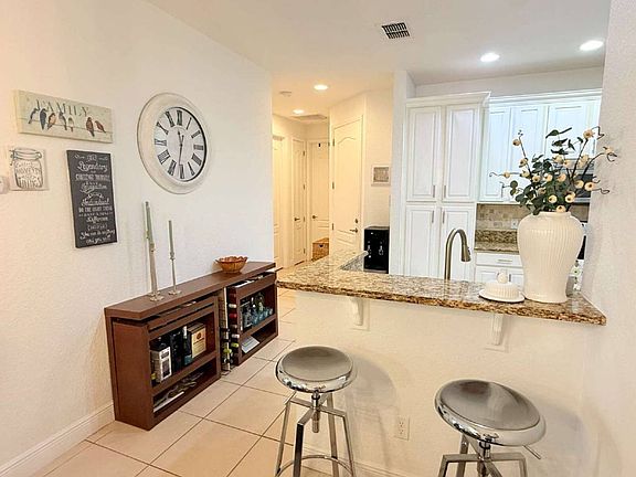 4th image of 10779 Belfry Cir