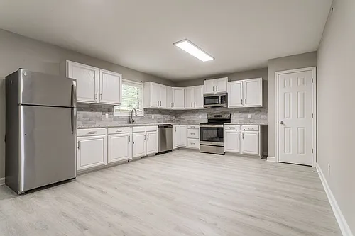 424 Bashford Rd #101 Photo 1