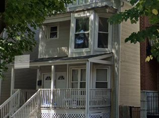 1736 W Roscoe St #1, Chicago, IL 60657