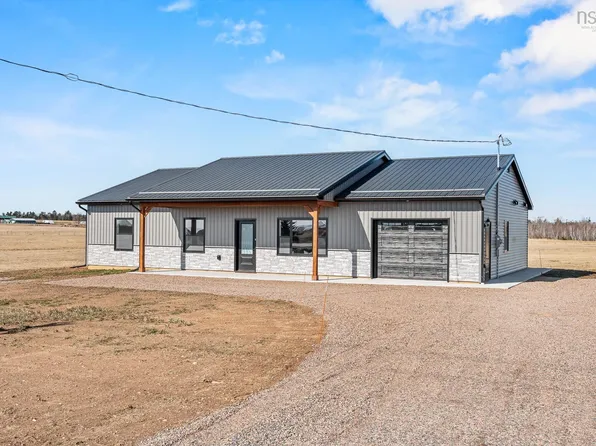 11297 Highway 2, Masstown, NS B0M 1G0