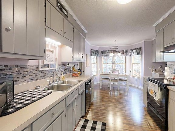 5th image of 2722 Prince Dr #20