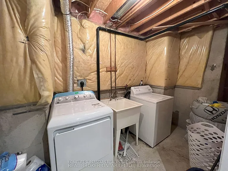 2555 Thomas St #1 — Photo 27