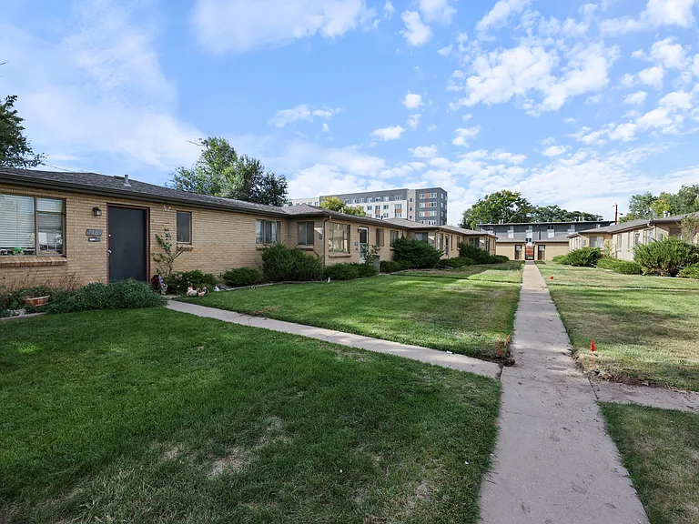 1213 Vance St — Photo 35
