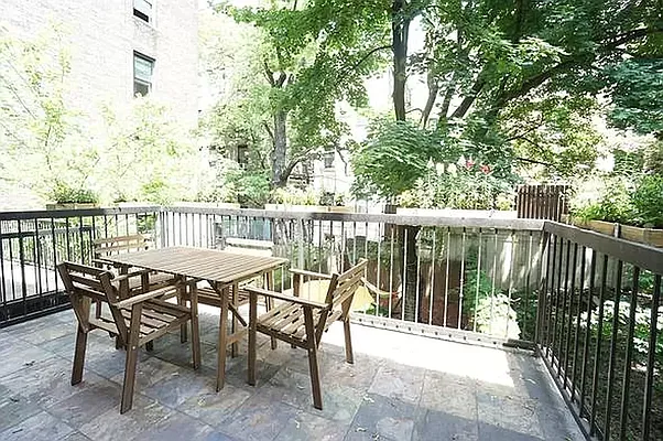 Rented by Corcoran | media 11