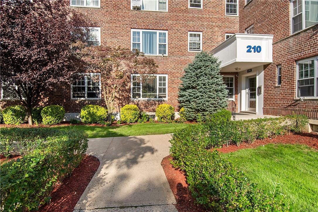 210 Pelham Road #4M, New Rochelle, NY 10805 | Zillow