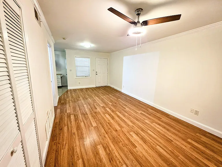 2413 Lawrenceville Hwy #6 — Photo 2