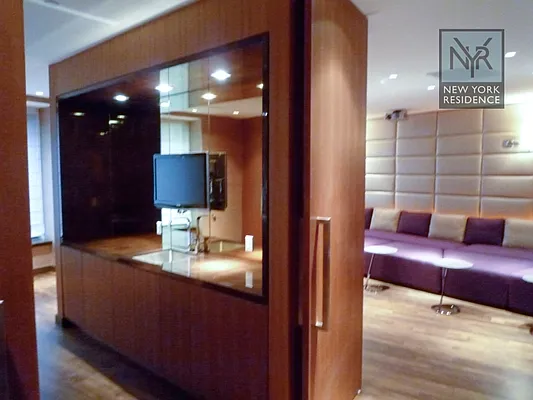 Rented by New York Residence | media 48