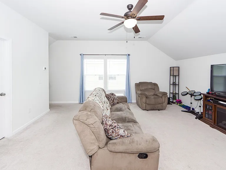 117 Sequoia Ln — Photo 17