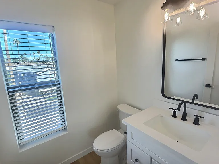 2502 E Paradise Ln #1 — Photo 14