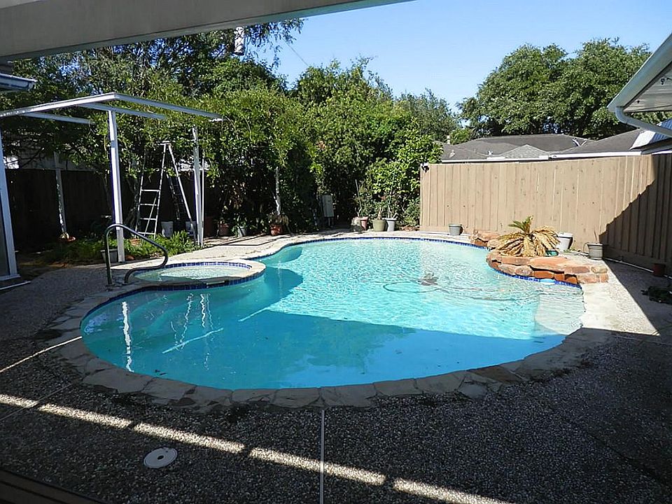 1st image of 9715 Oasis Dr