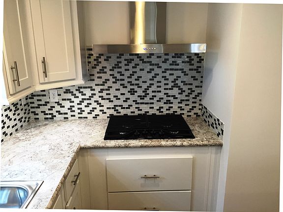5th image of 34893 Oak Dr
