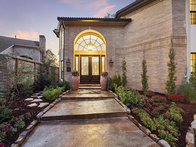 15406 Old Stone Trl — Photo 4