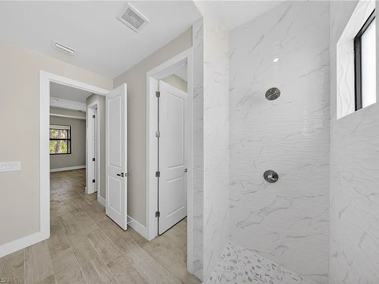 819 Moore Ave — Photo 29