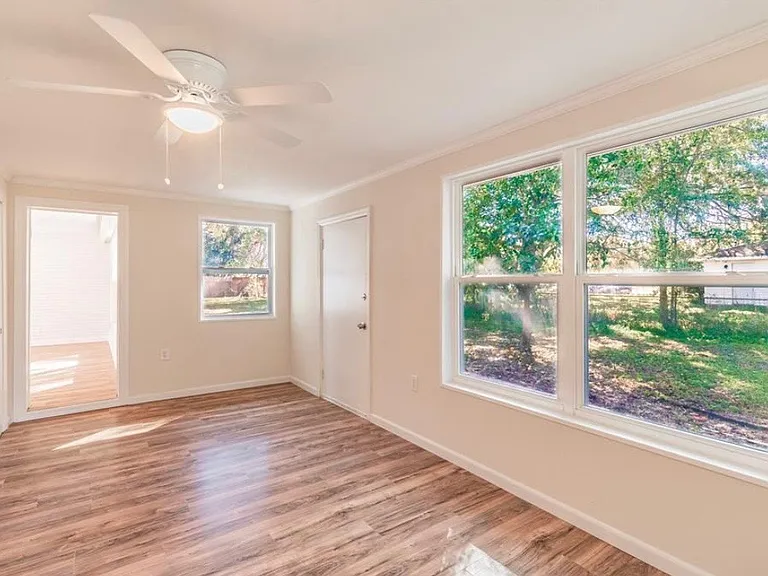 9450 W Green Bay Ln — Photo 5