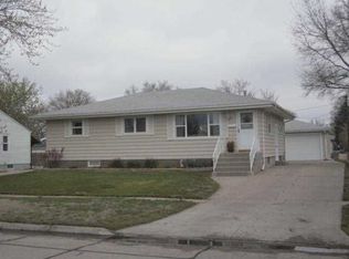 2108 6th St, Columbus, NE 68601