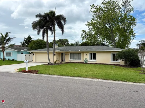 1348 High Bluff Dr, Largo, FL 33770
