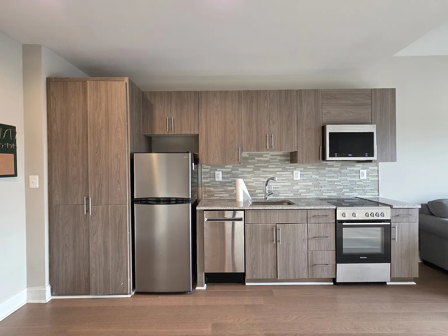Studio, 355 sqft, $1,500 — Photo 4