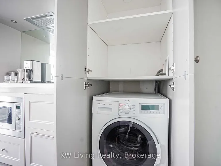 155 Yorkville Ave #2920 — Photo 10