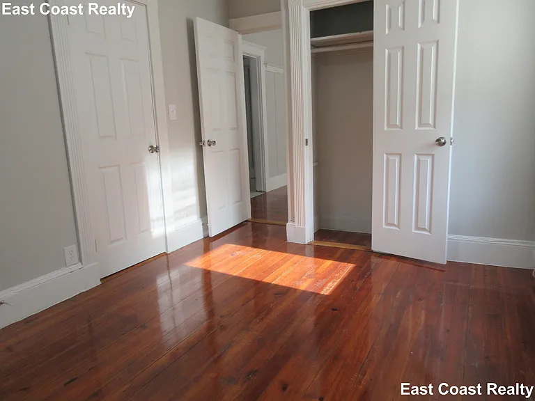 25 Linden St #3 — Photo 13