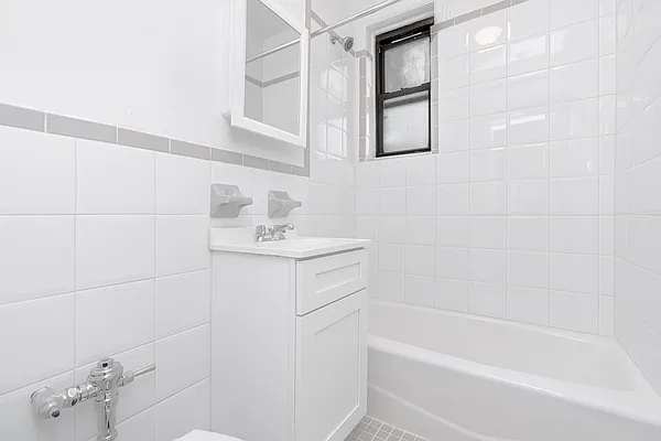 Rented by Modern Spaces | media 20