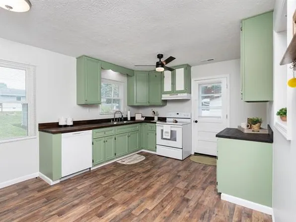 60 Stubblefield Rd, Waynesboro, VA 22980
