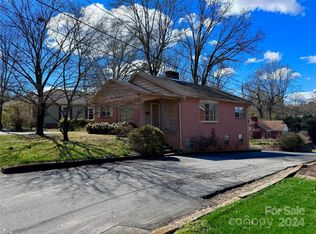 109 N Anderson St, Morganton, NC 28655