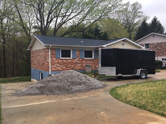 3rd image of 3595 Forestdale Ave