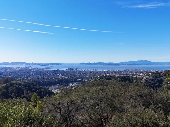 6108 Skyline Blvd, Oakland, CA 94611