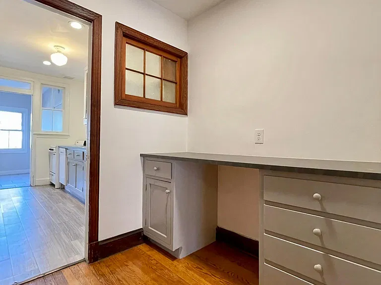 1814 C St SE #3 — Photo 6